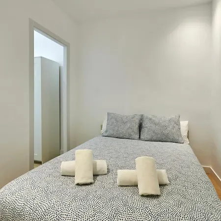 Apartment Vibrant And Modern *